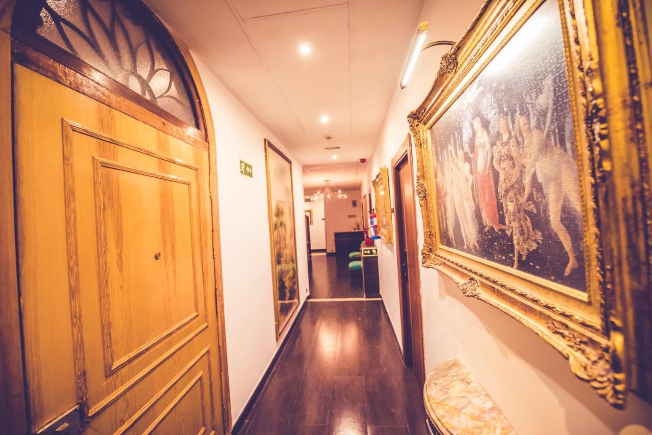 Hostal Sol Los Angeles Madri Exterior foto
